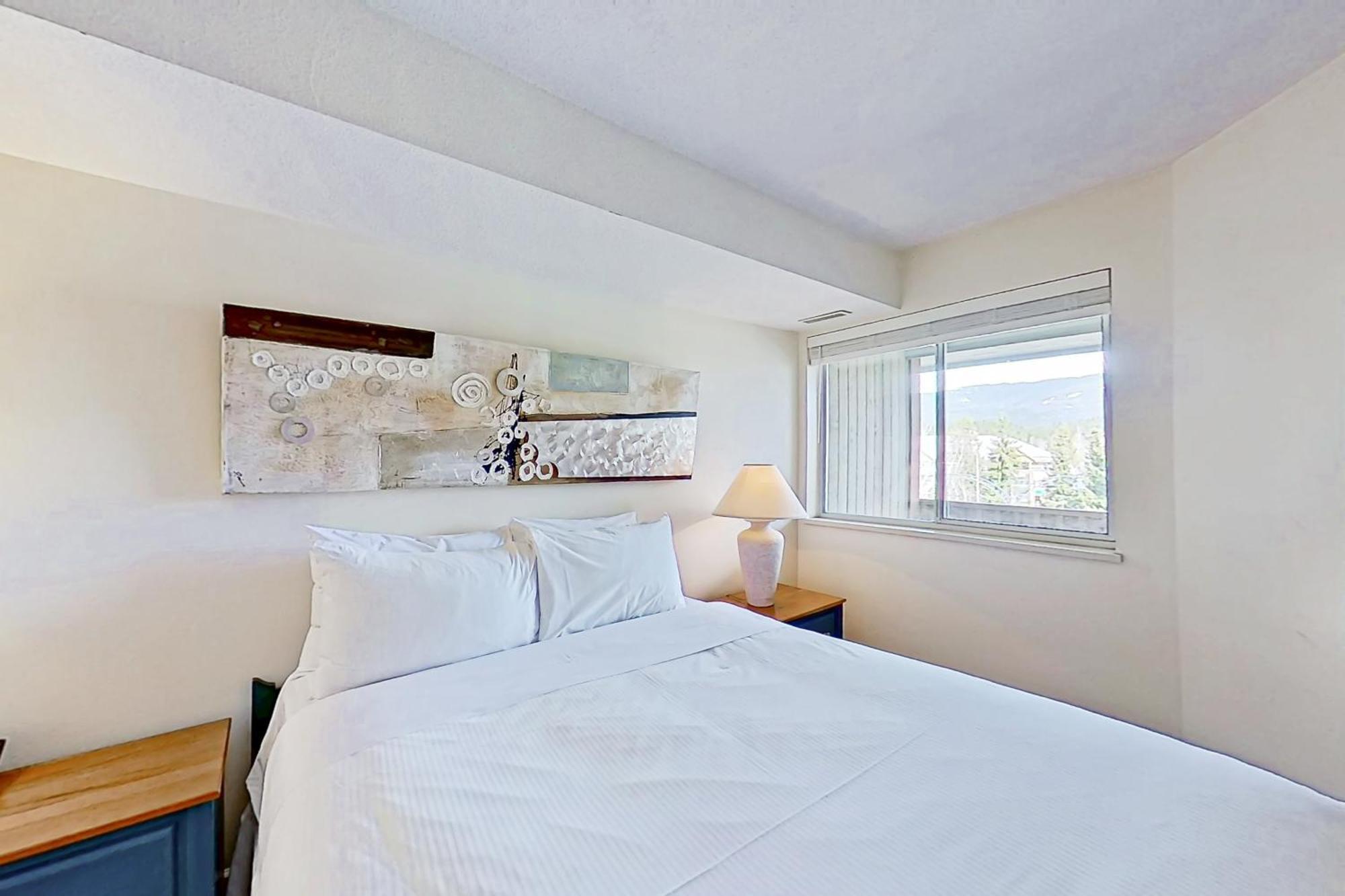 Marketplace Lodge Whistler Room photo